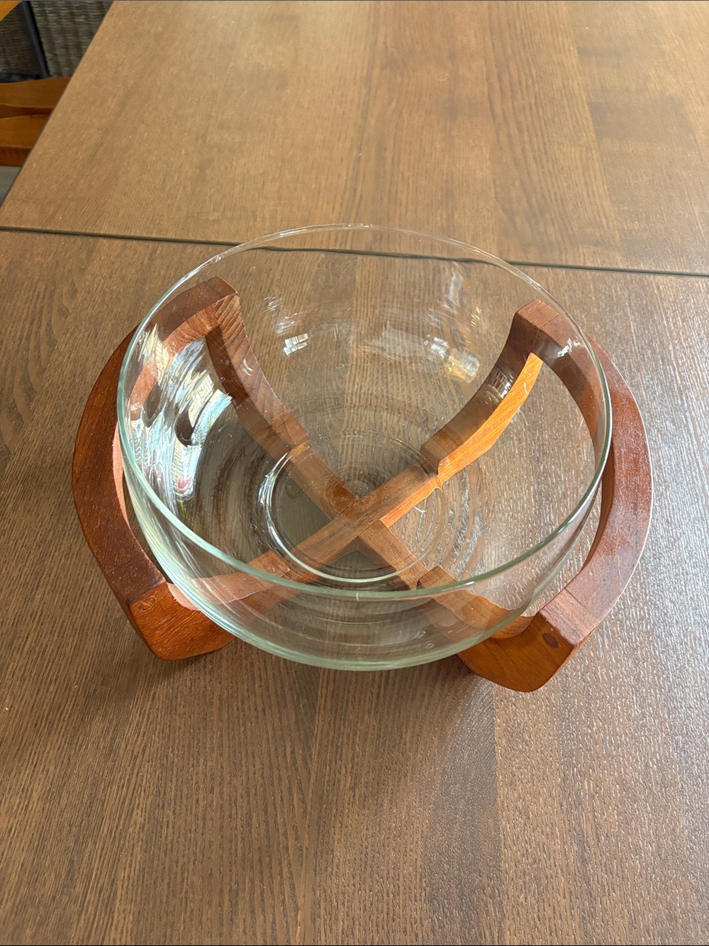 VINTAGE Gailstyn-Sutton - MCM Glass Serving Bowl Nestled in a Teak Wood Cradle - Picture 4 of 7